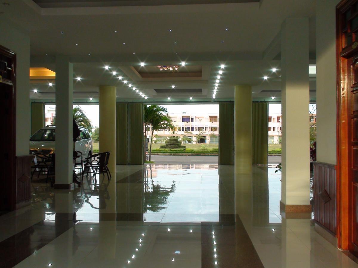 Thy Hung Hotel Tuy Hòa Buitenkant foto