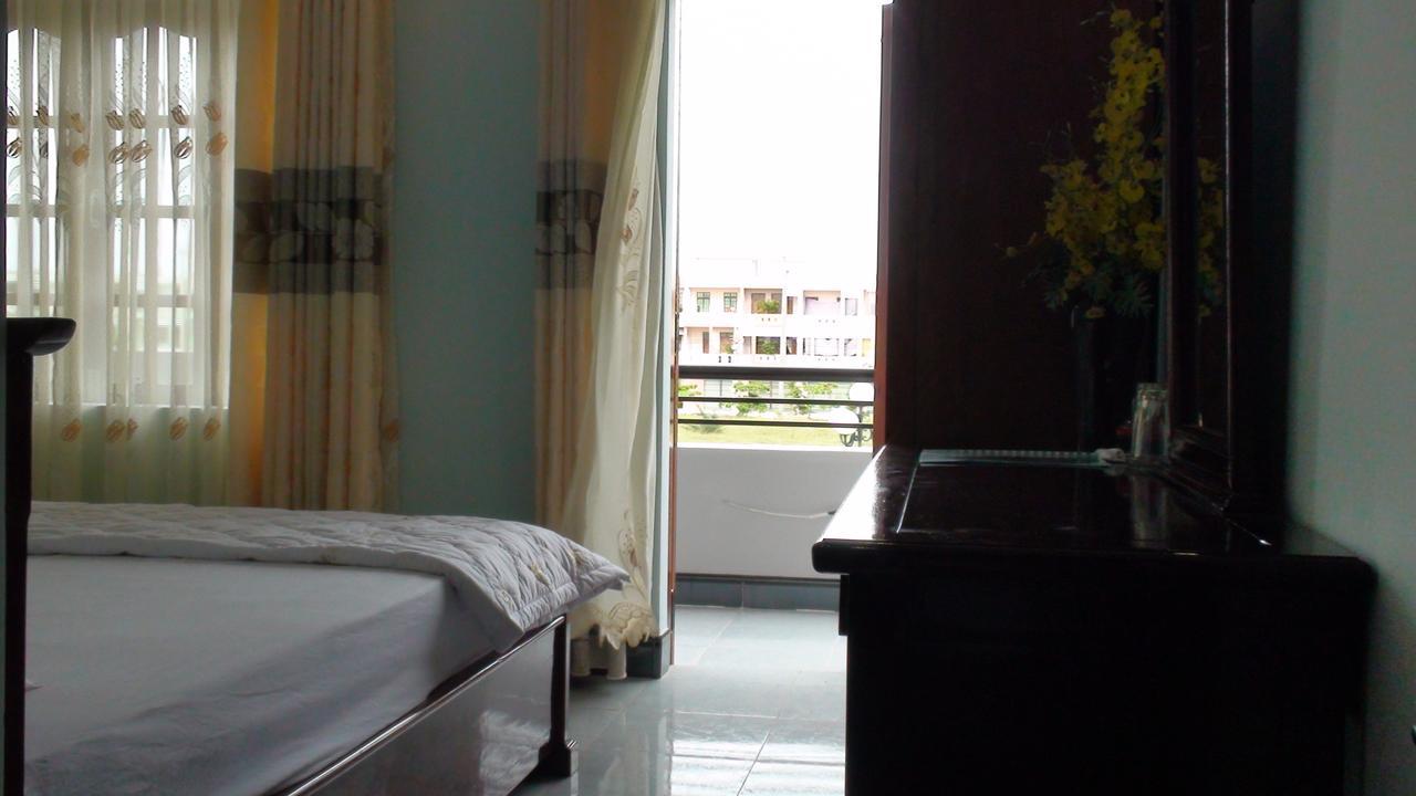 Thy Hung Hotel Tuy Hòa Buitenkant foto